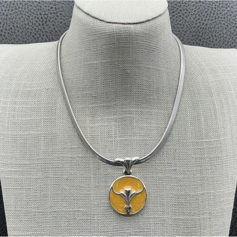 Monet Silver Tone Round Enamel Pendant Statement Collar‎ Necklace Womens 16"